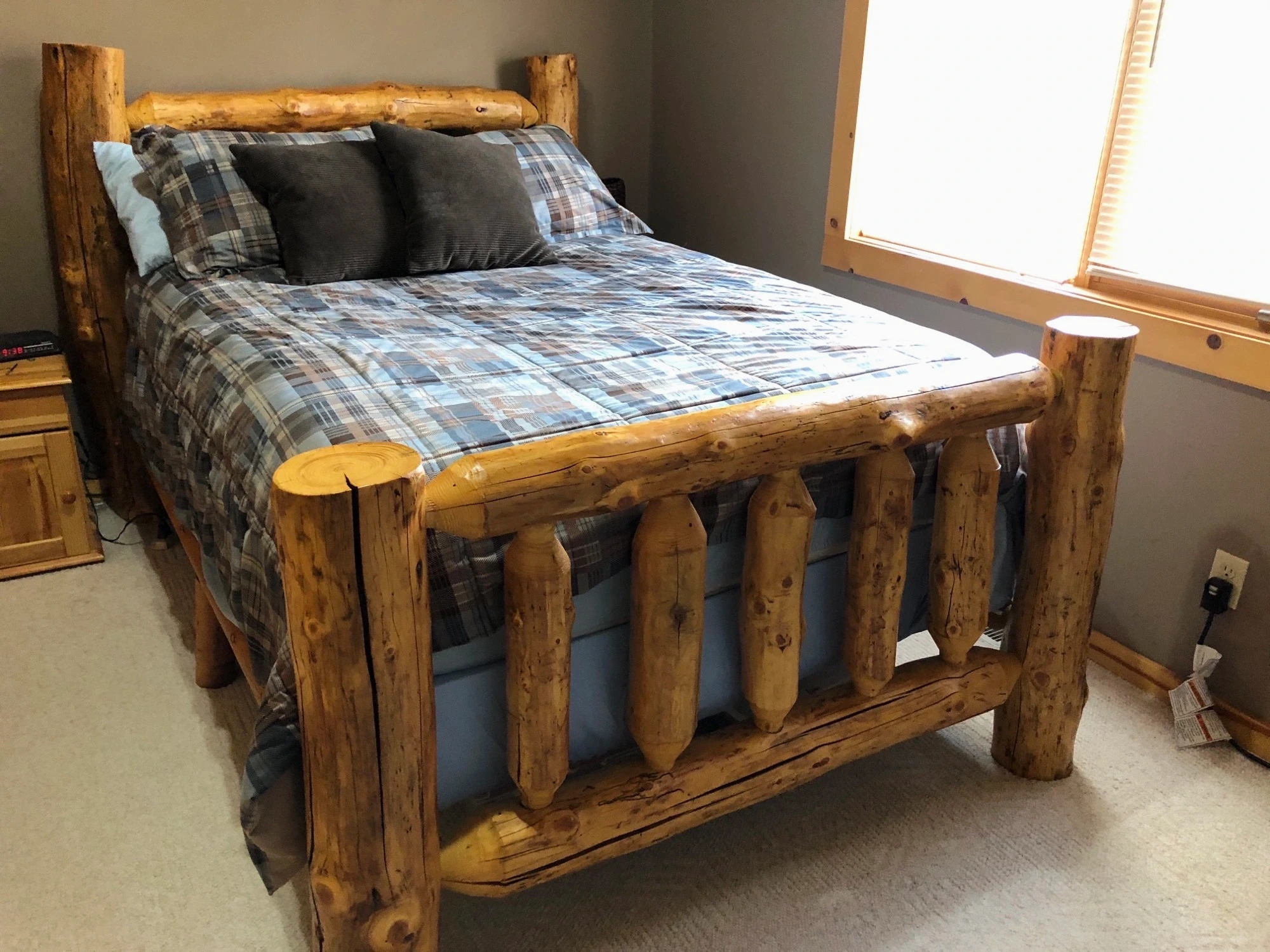 Log Double Bed